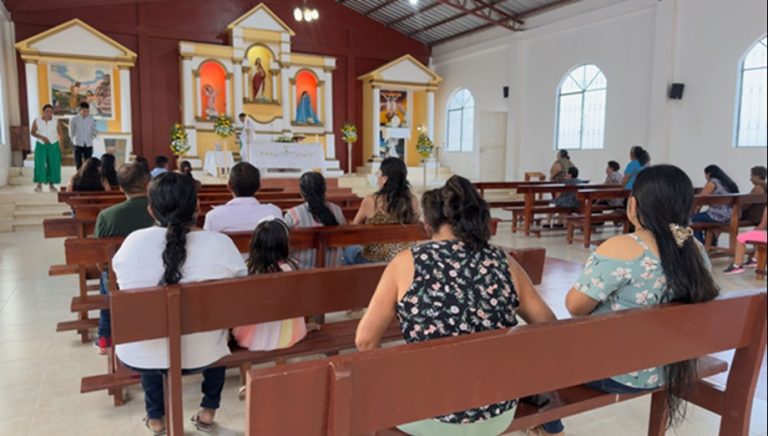 MISA REALIZADA POR EL PADRE DE SABANILLA AL CELEBRAR SUS FIESTAS DE ANIVERSARIO